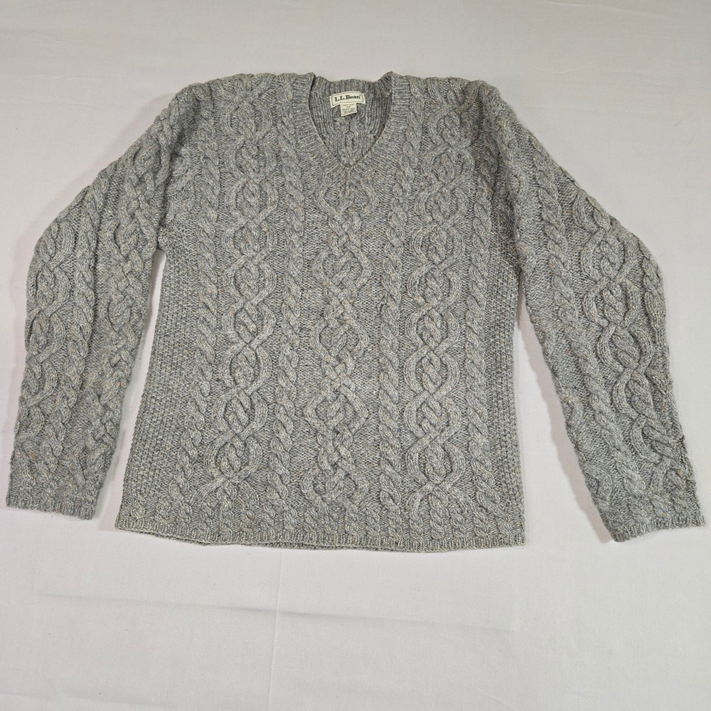 LL Bean Mens Grey Cable Knit 100% Wool V-Neck Sweater Small OAT 29 RN 71341
